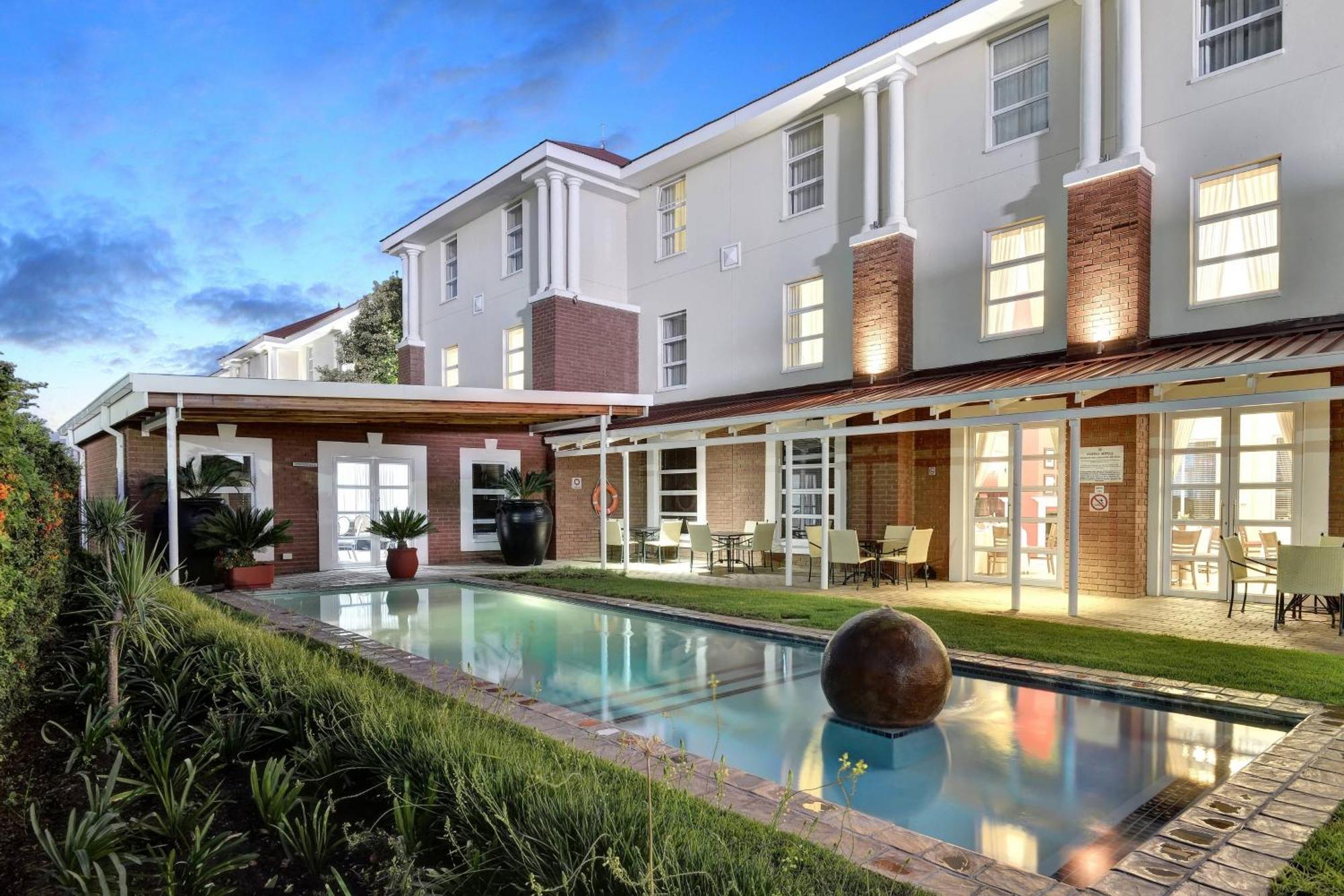Protea Hotel By Marriott Mahikeng Mafikeng Dış mekan fotoğraf
