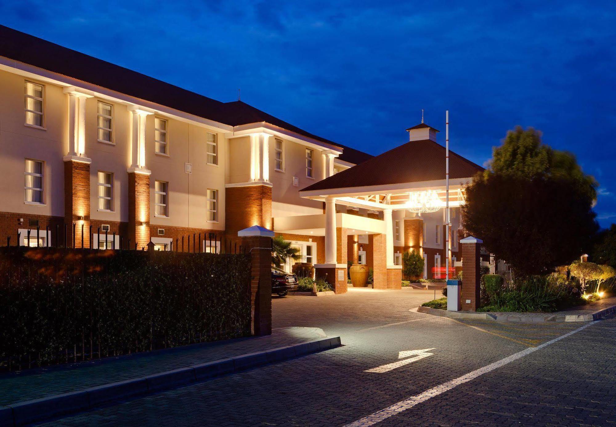 Protea Hotel By Marriott Mahikeng Mafikeng Dış mekan fotoğraf