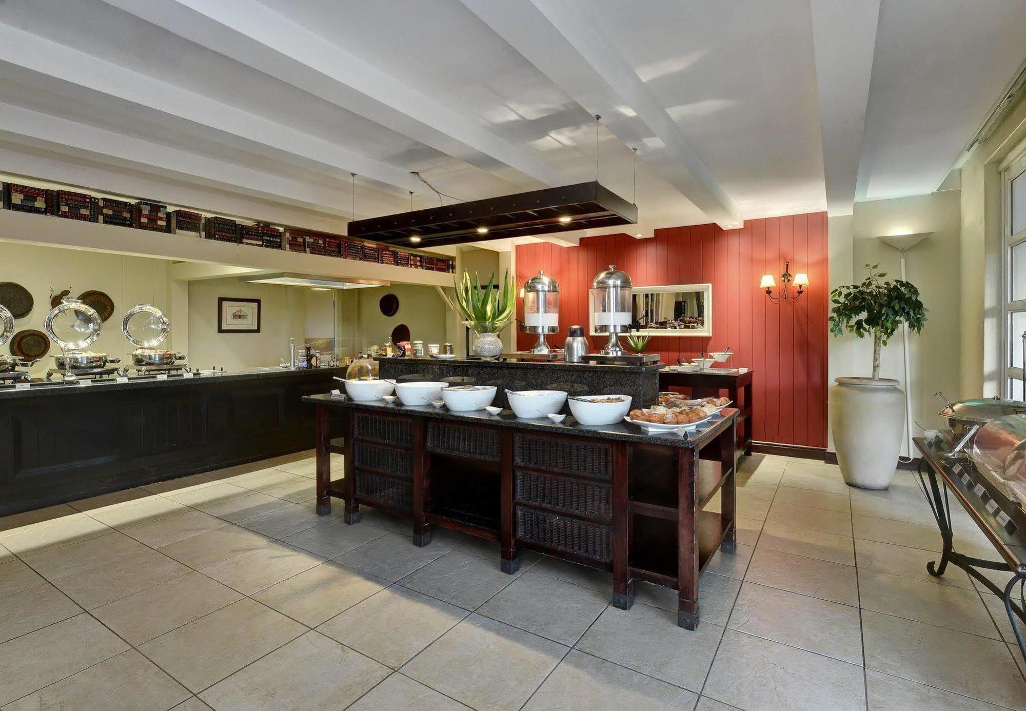 Protea Hotel By Marriott Mahikeng Mafikeng Dış mekan fotoğraf