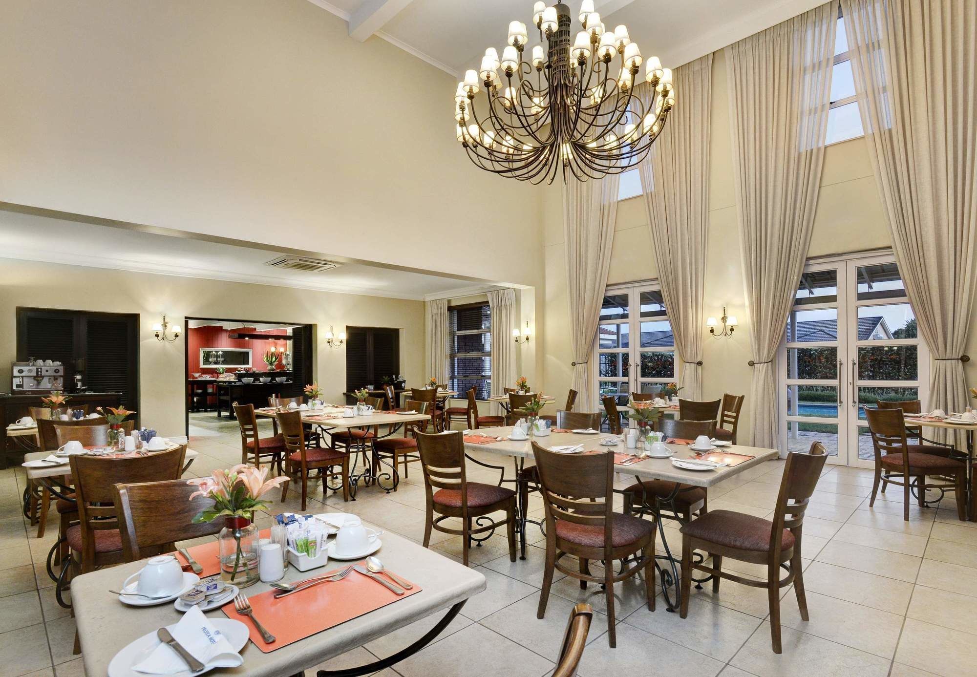 Protea Hotel By Marriott Mahikeng Mafikeng Dış mekan fotoğraf