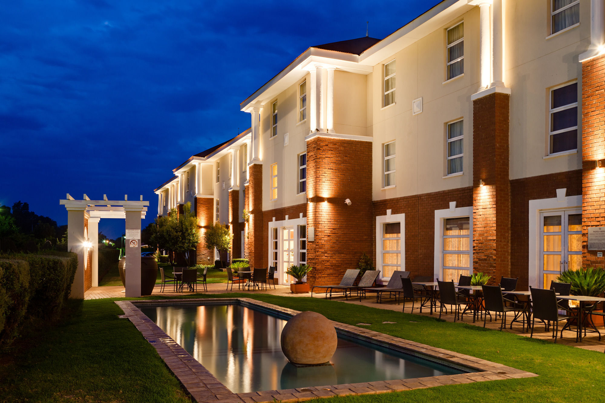 Protea Hotel By Marriott Mahikeng Mafikeng Dış mekan fotoğraf